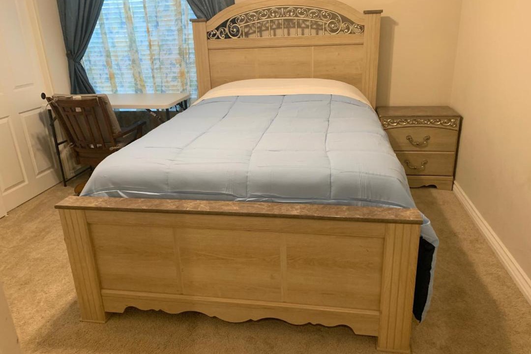Photo of Bedroom in Alessandro Heights