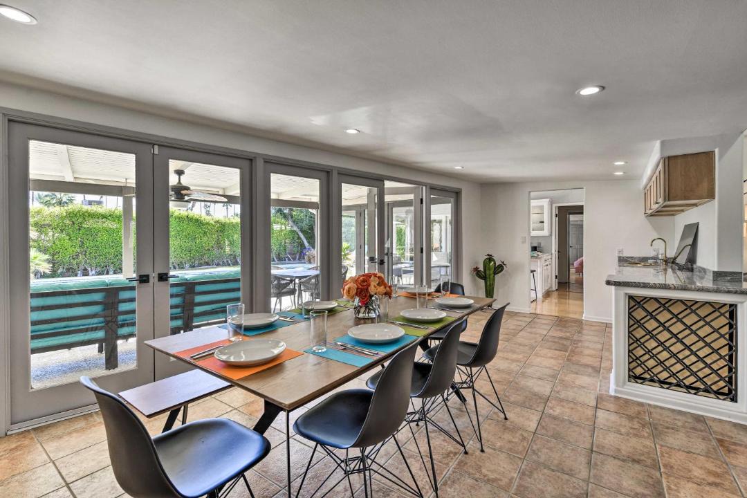Photo of Livingroom in Deep Well Ranch