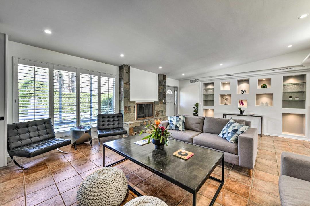 Photo of Livingroom in Deep Well Ranch