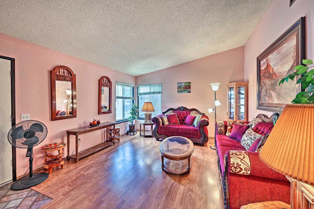 Photo of Livingroom in Ontario