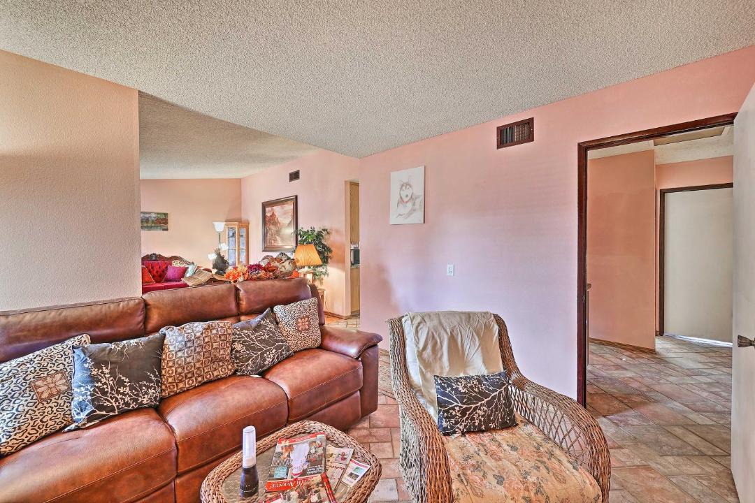 Photo of Livingroom in Ontario