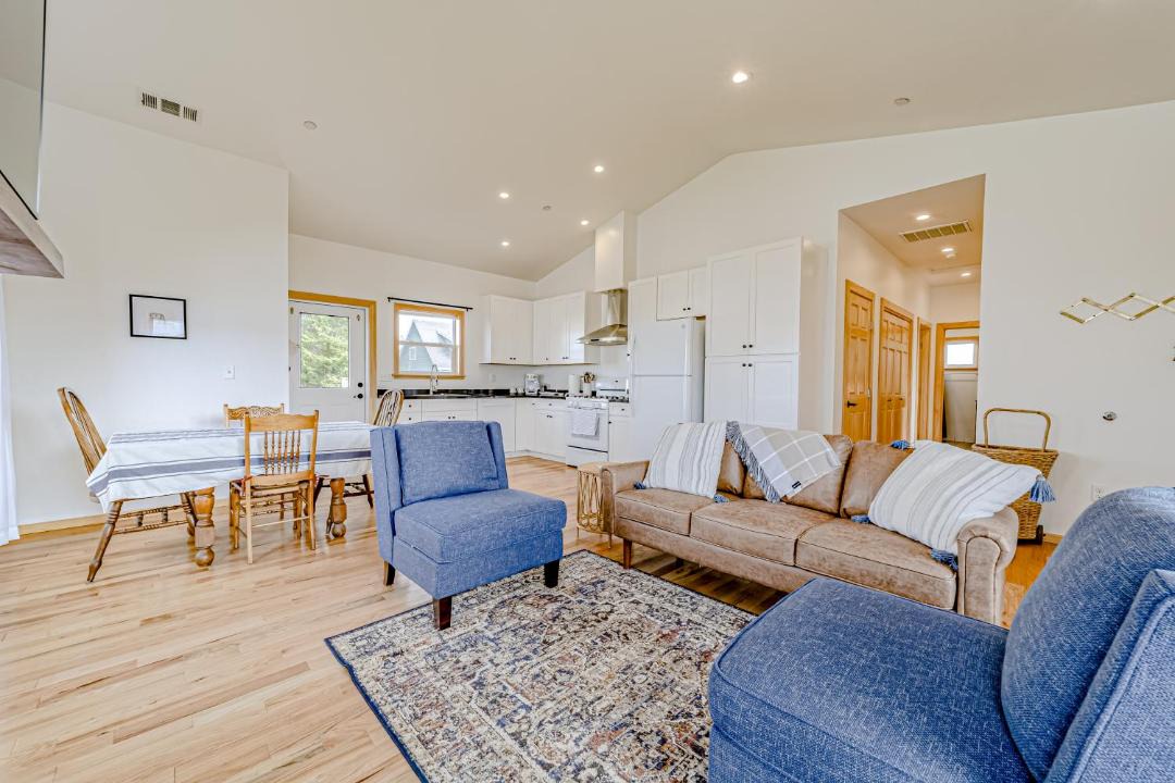 Photo of Livingroom in Pacific