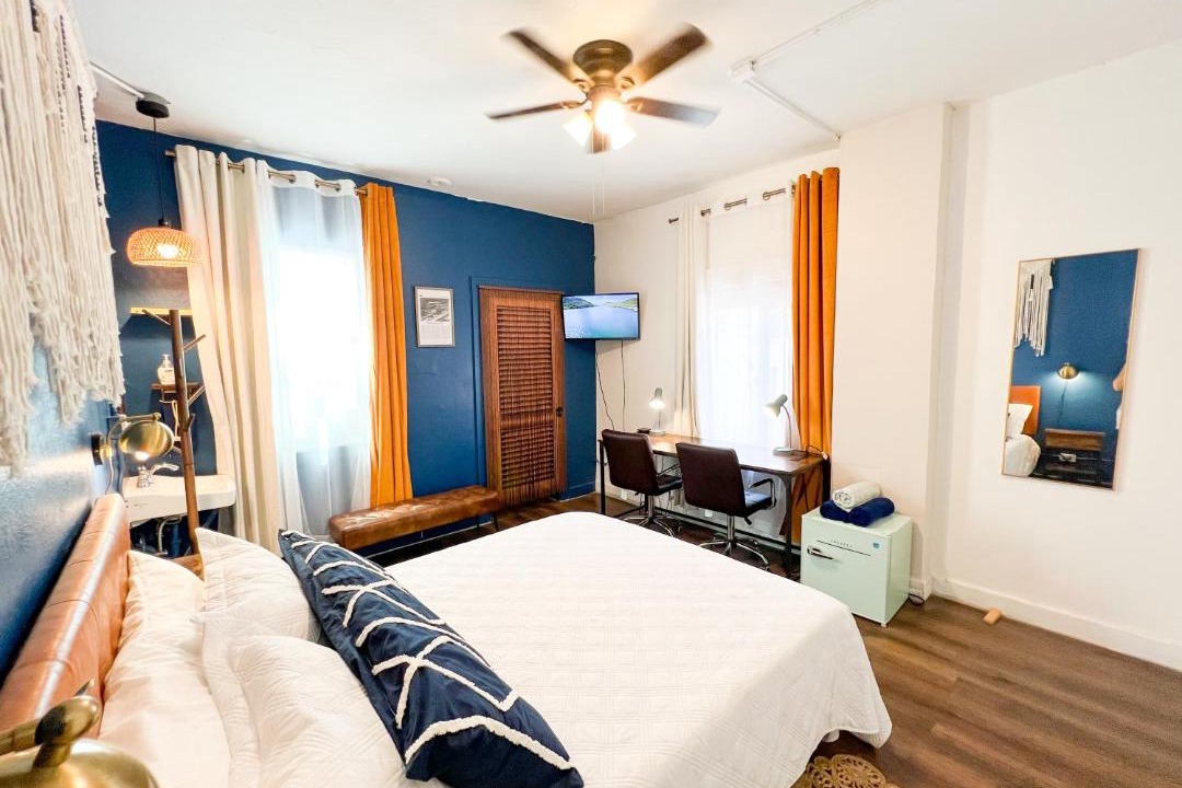 Photo of Bedroom in Mission Beach
