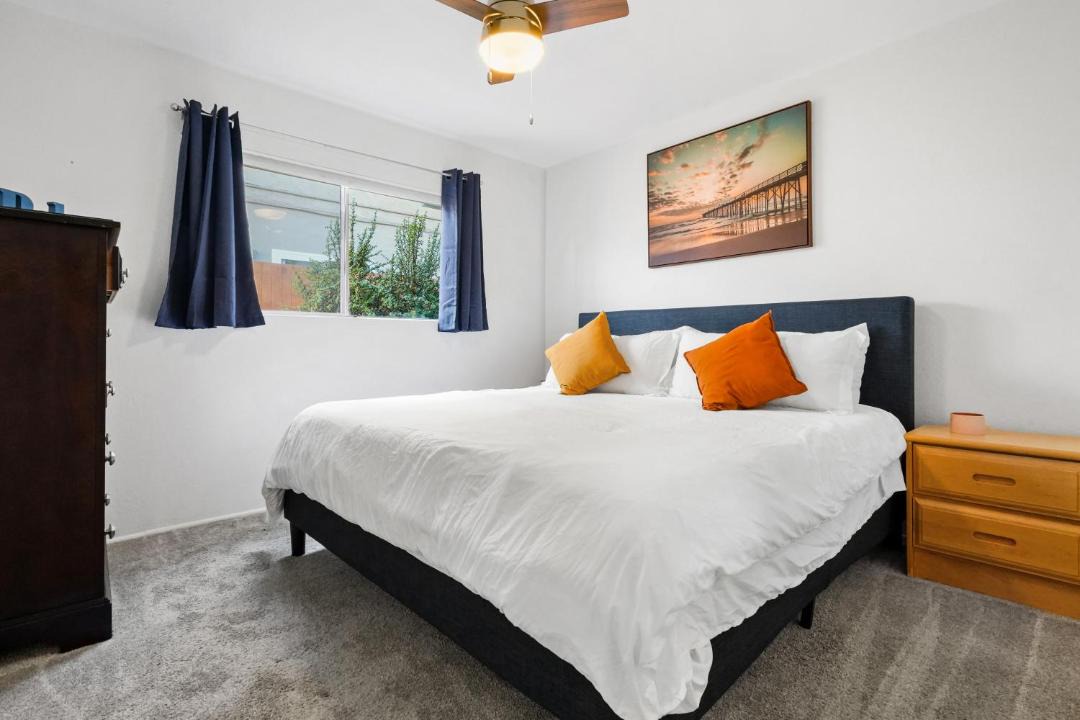 Photo of Bedroom in Pierpont Bay