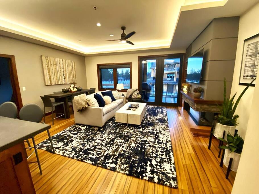 Photo of Livingroom in Lakeside Park