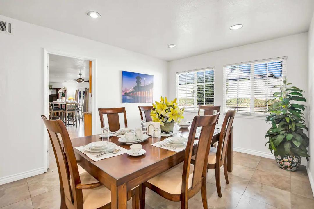 Photo of Livingroom in Fullerton