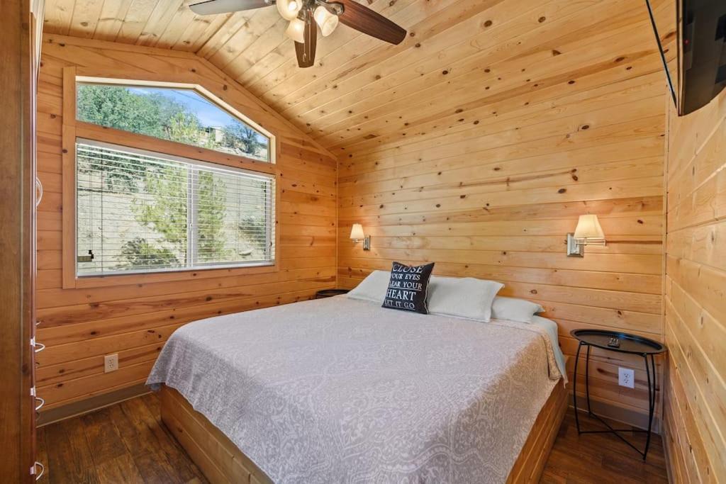 Photo of Bedroom in Kernville