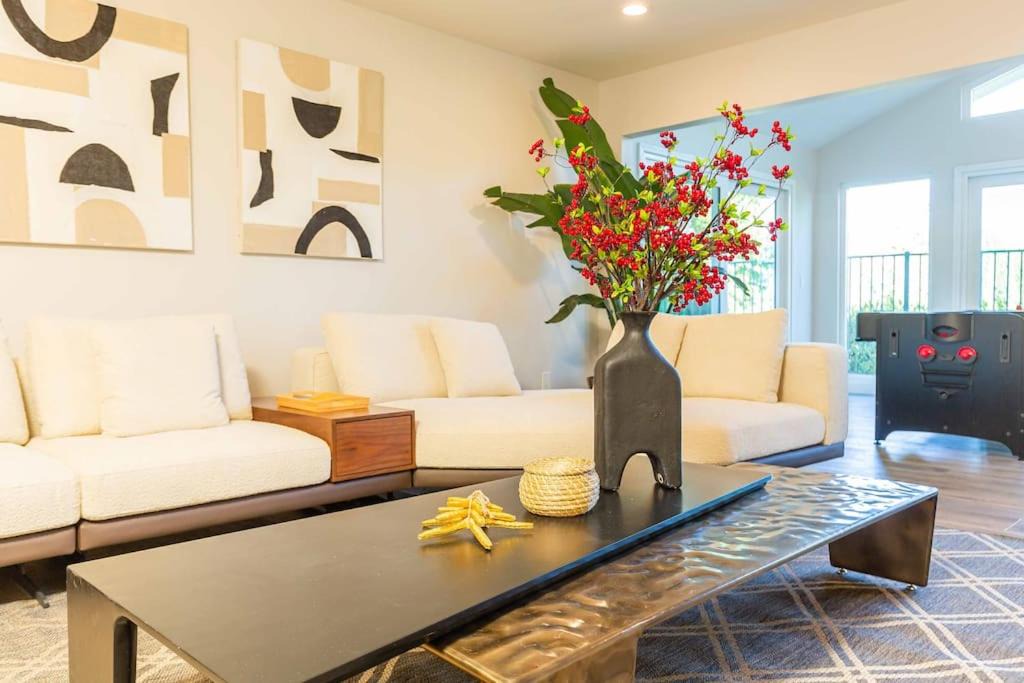 Photo of Livingroom in Glendora