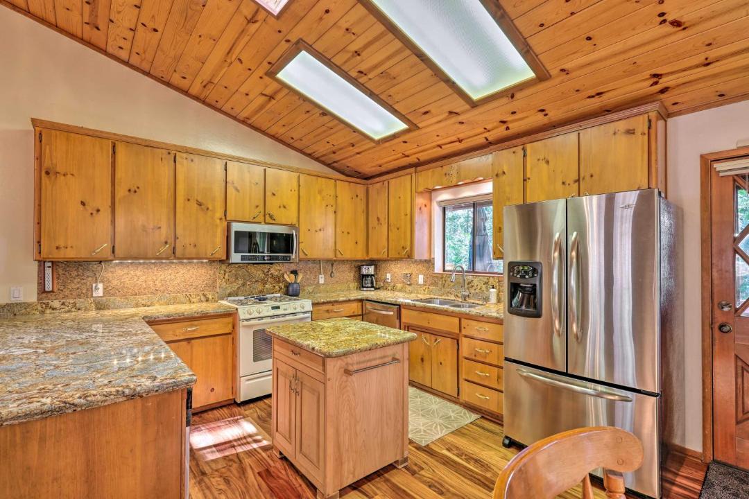 Photo of Kitchen in Twain Harte