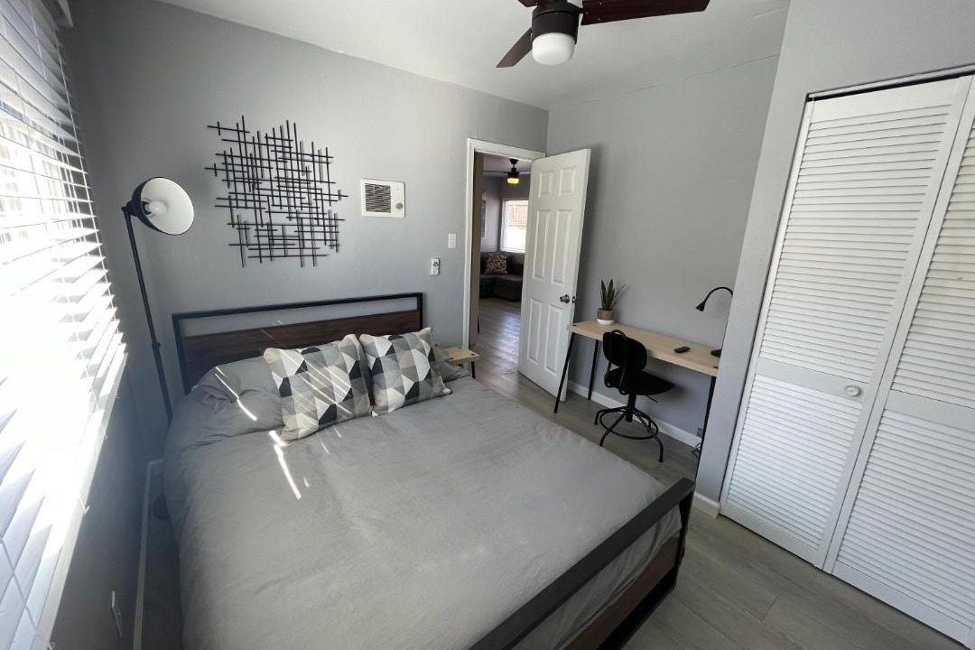 Photo of Bedroom in Lincoln Acres