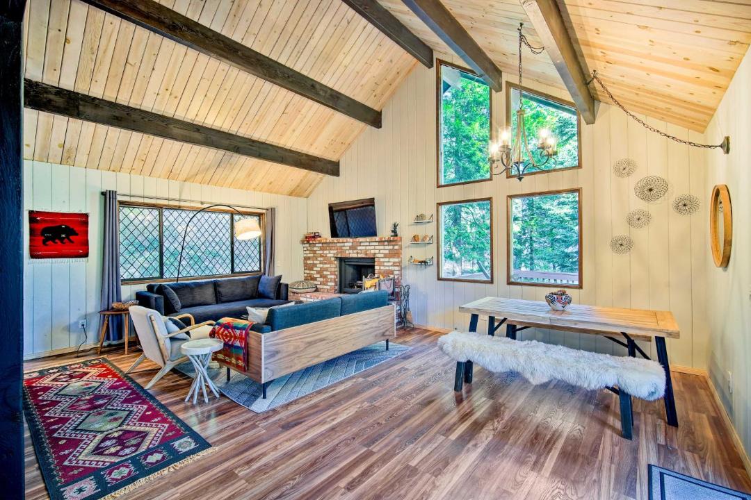 Photo of Livingroom in Twin Peaks