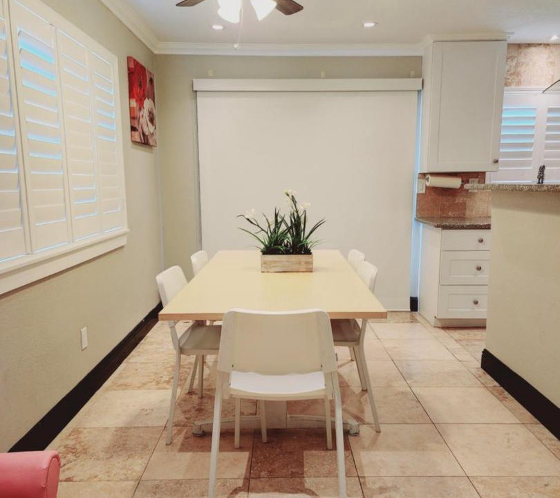Photo of Livingroom in Garfield