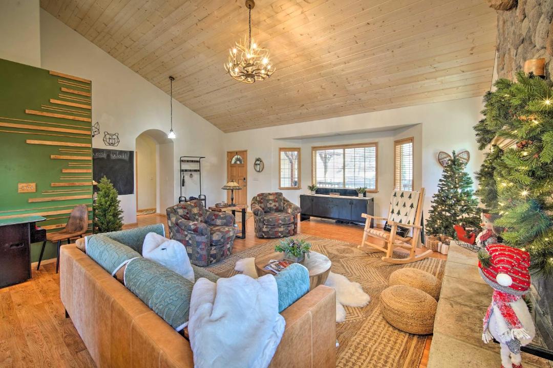 Photo of Others in Lake Arrowhead