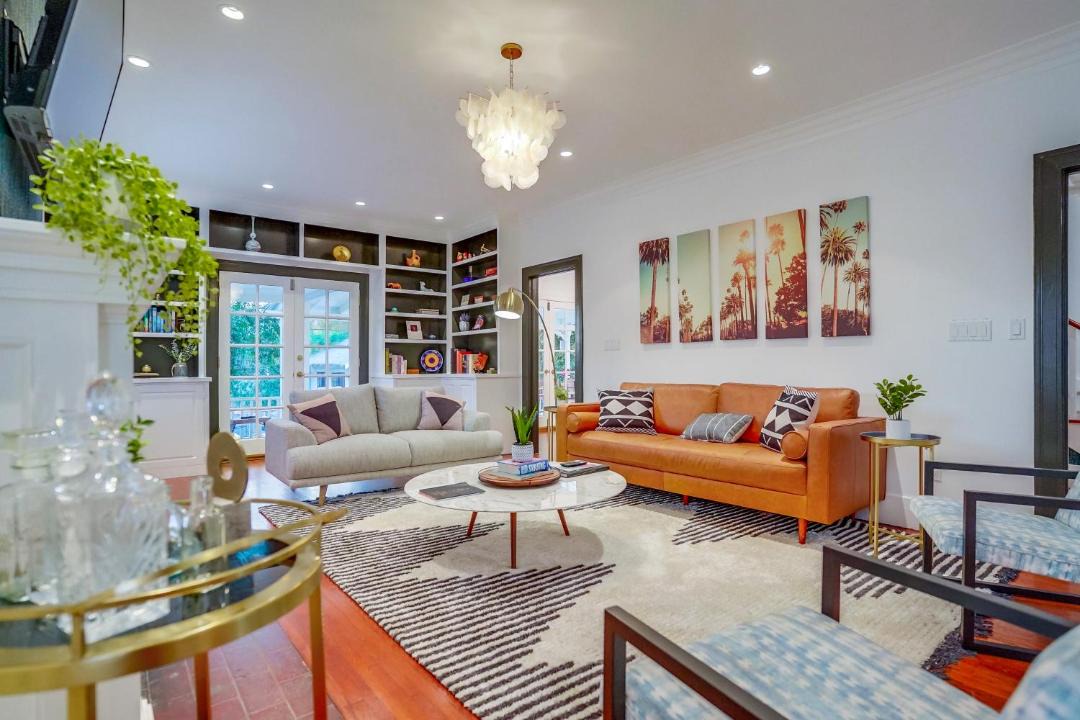 Photo of Livingroom in Hollywood