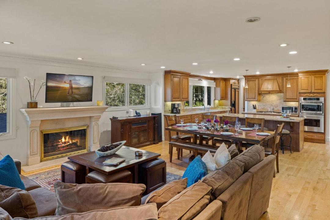 Photo of Others in Northwest Carmel