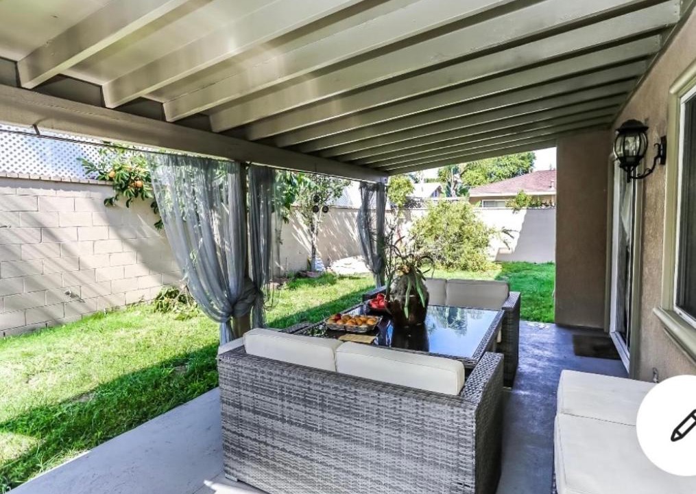 Photo of Patio Balcony in Lomita