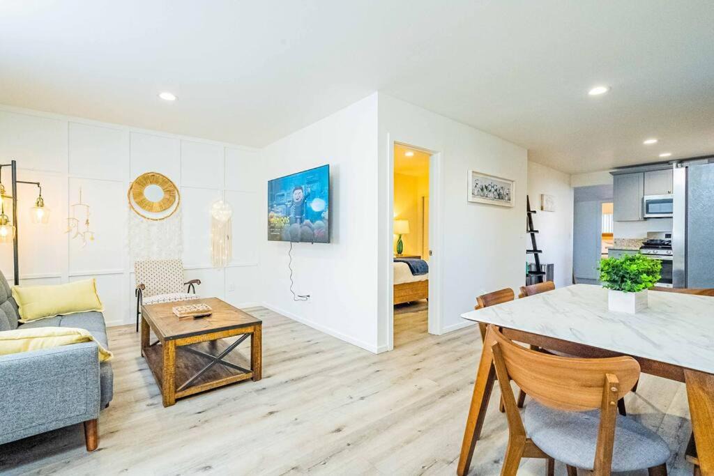 Photo of Livingroom in Glendora