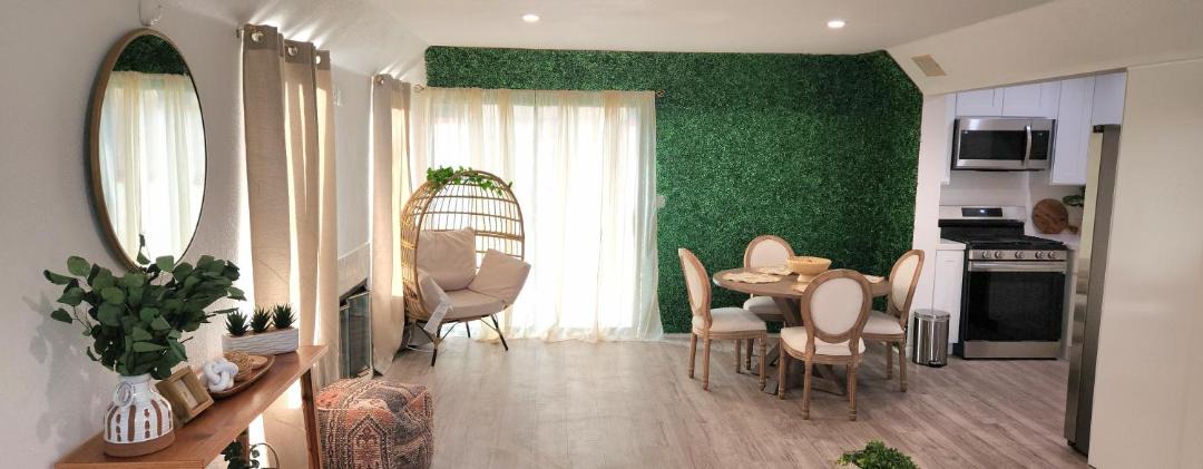Photo of Livingroom in Lake Elsinore