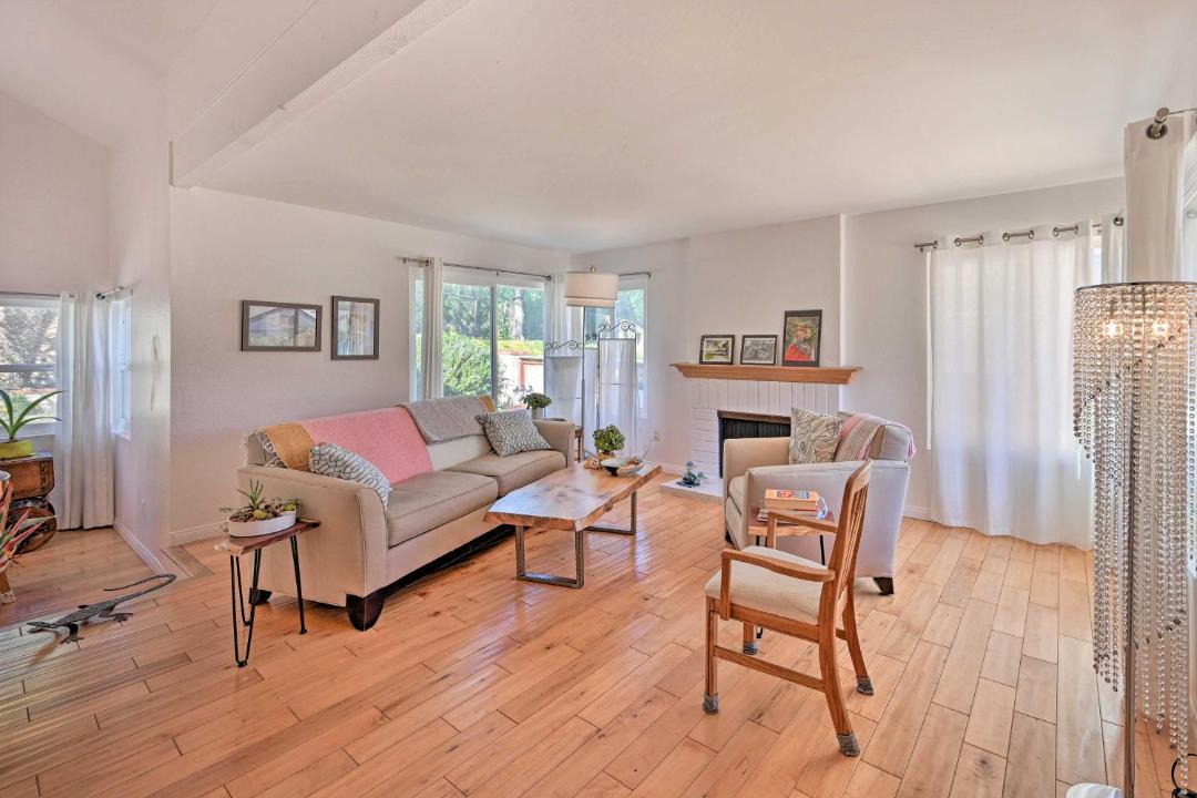 Photo of Livingroom in Rancho Bernardo