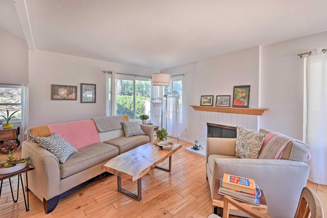 Photo of Livingroom in Rancho Bernardo