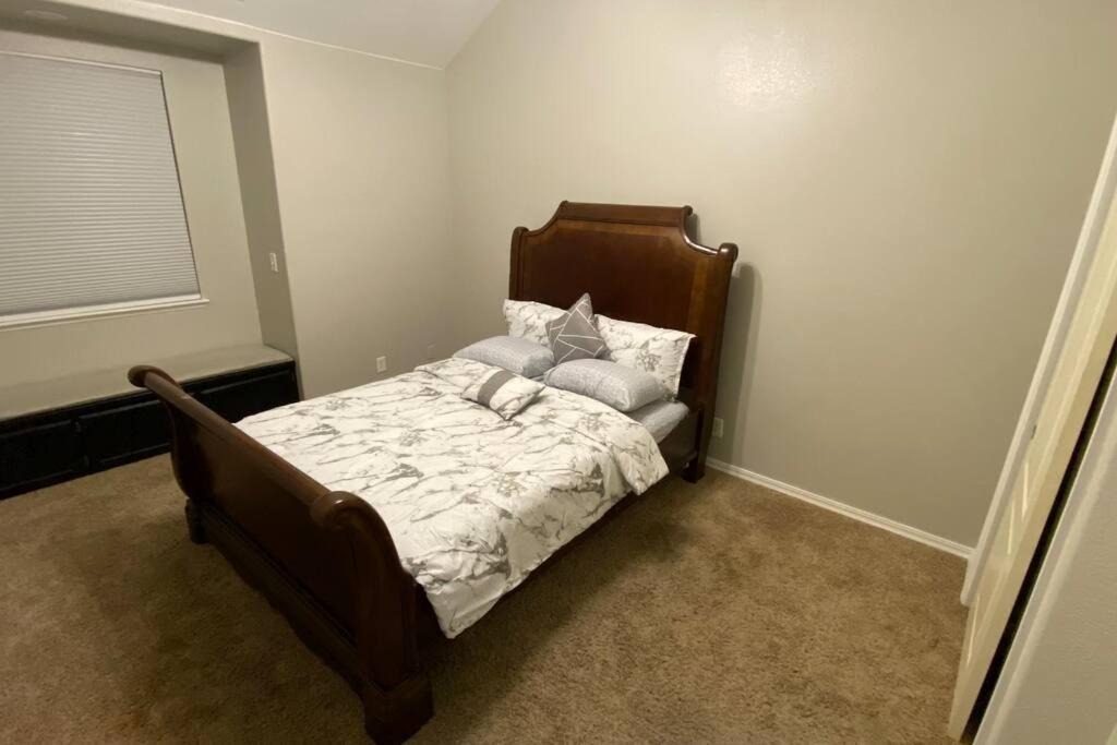 Photo of Bedroom in Madera