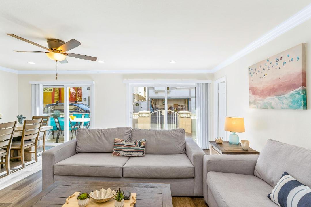 Photo of Livingroom in Santa Ana Heights