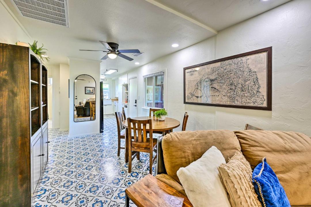 Photo of Livingroom in Woodlake
