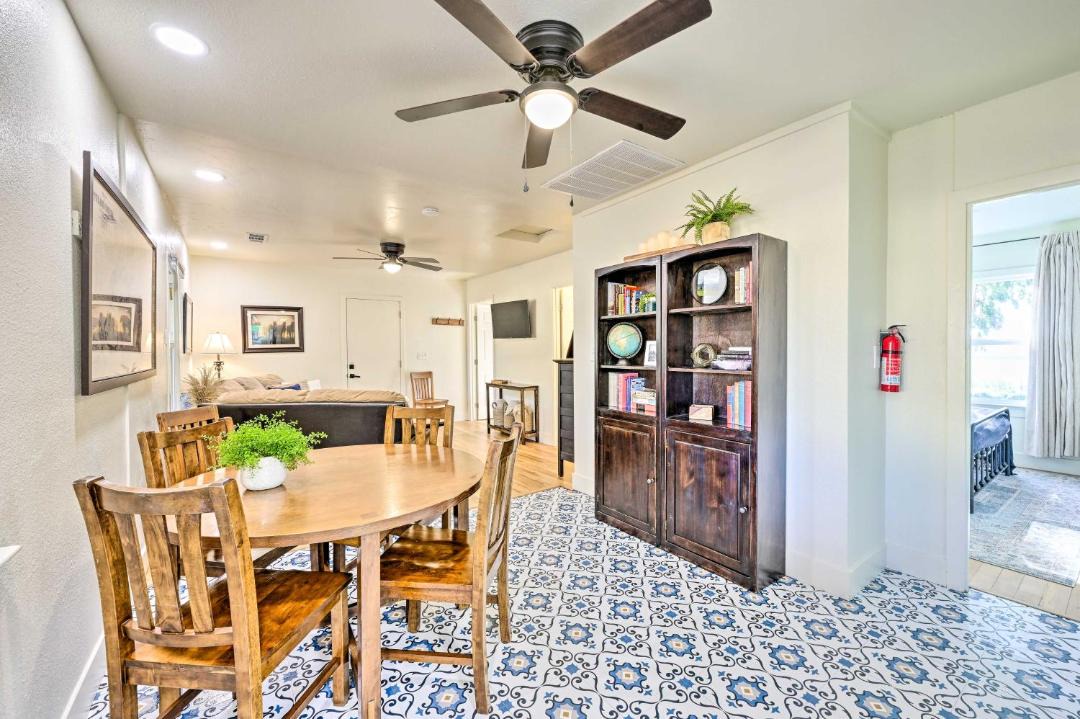 Photo of Livingroom in Woodlake
