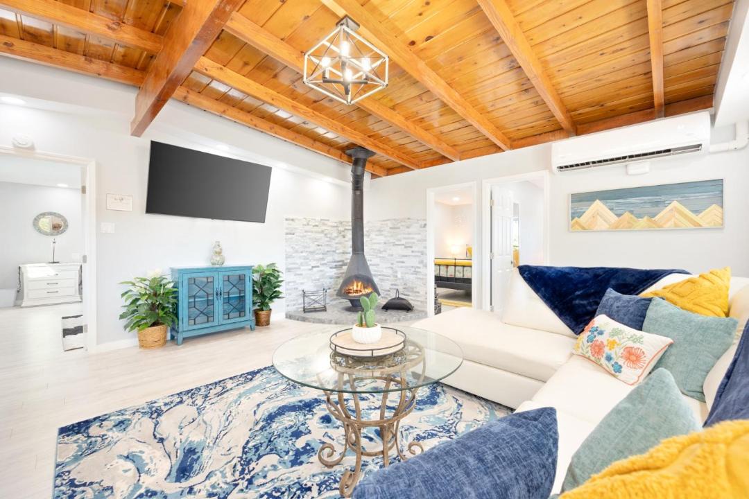 Photo of Livingroom in Indian Cove