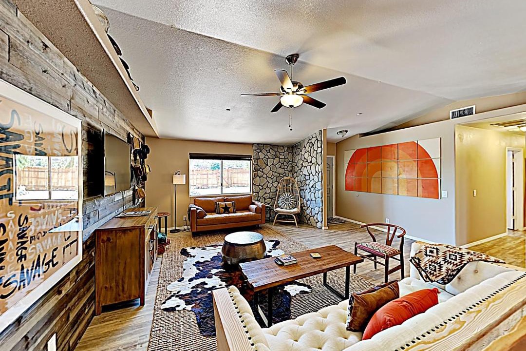Photo of Livingroom in Pioneertown