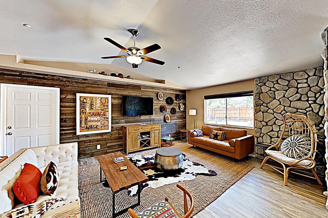 Photo of Livingroom in Pioneertown