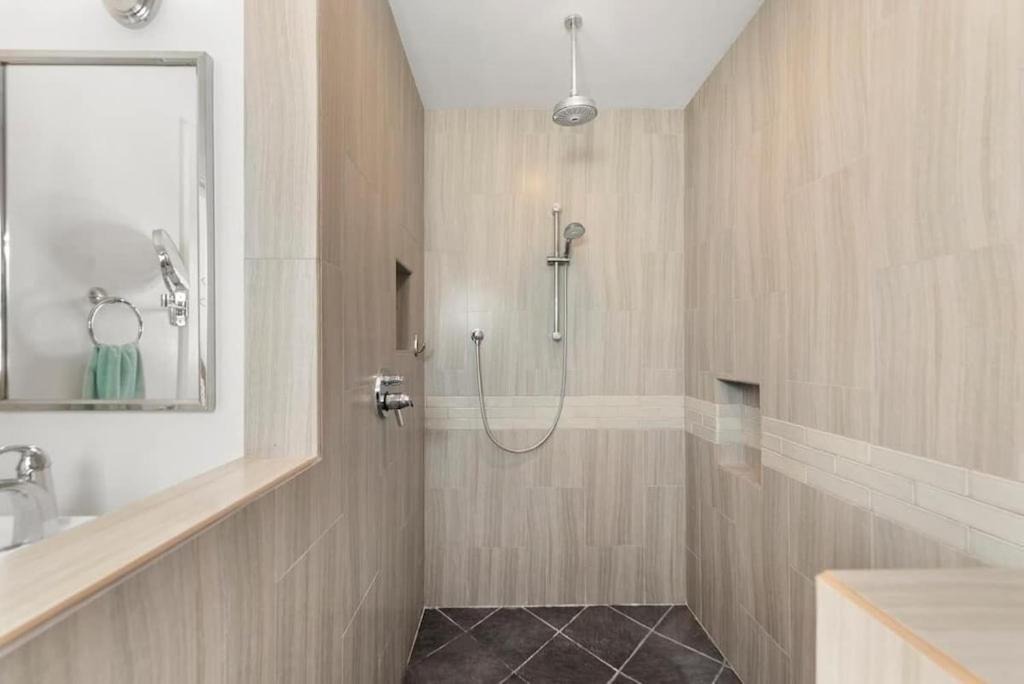 Photo of Bathroom in Huntington Beach
