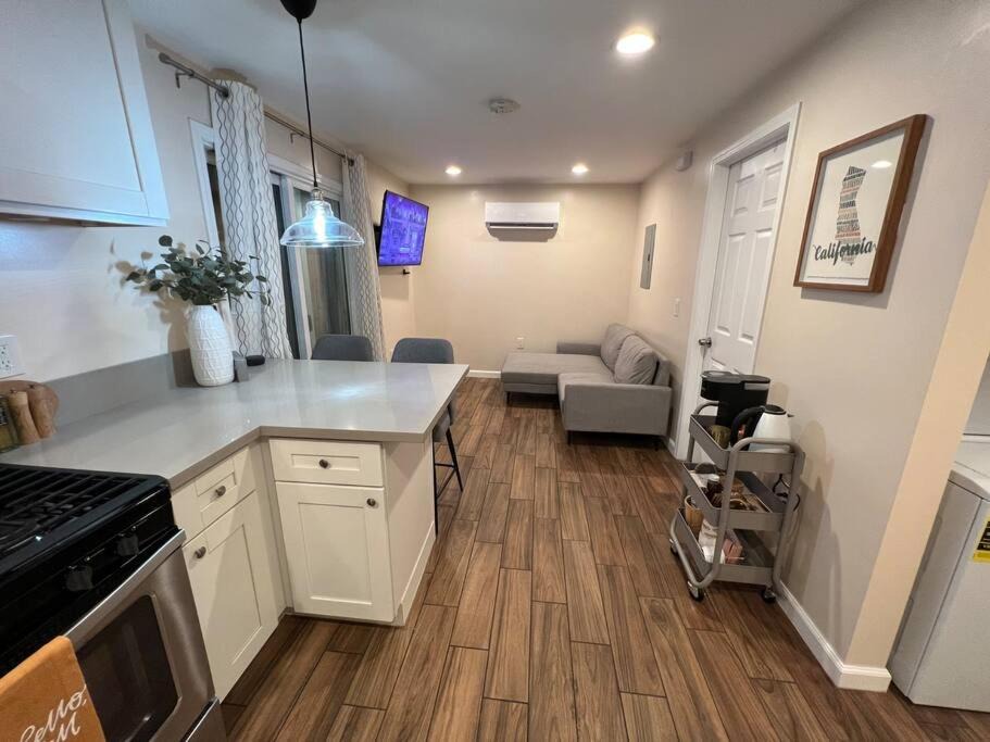 Photo of Livingroom in Whittier