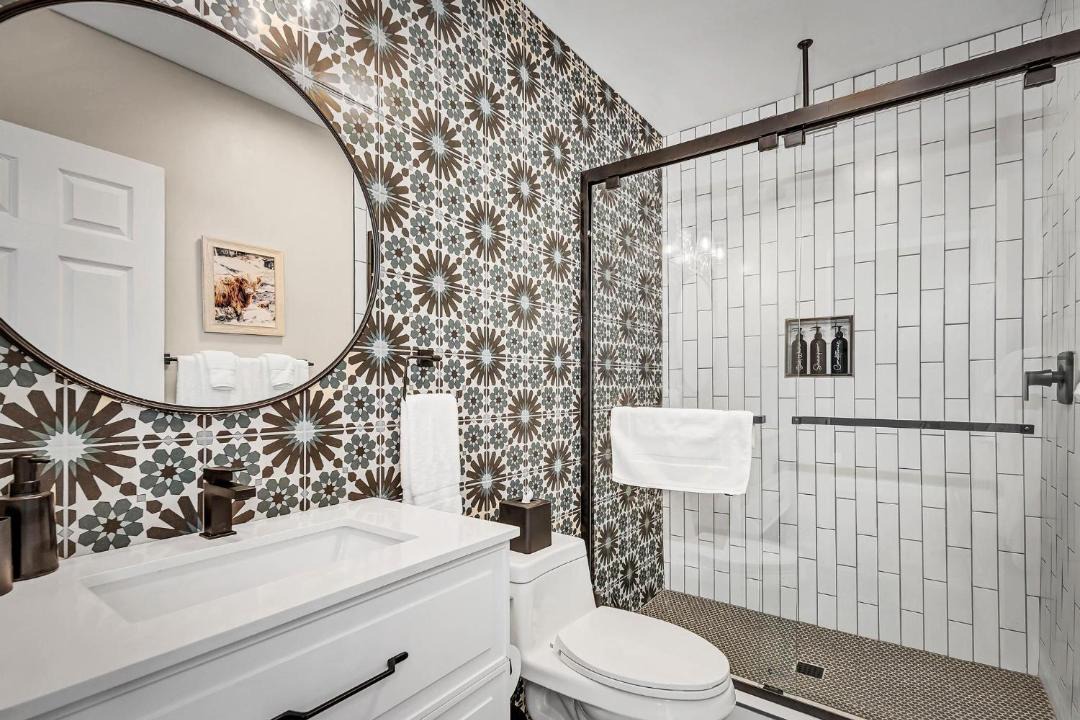 Photo of Bathroom in Vista