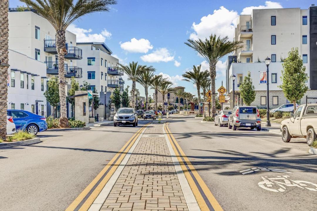 Photo of Buildings in Vista