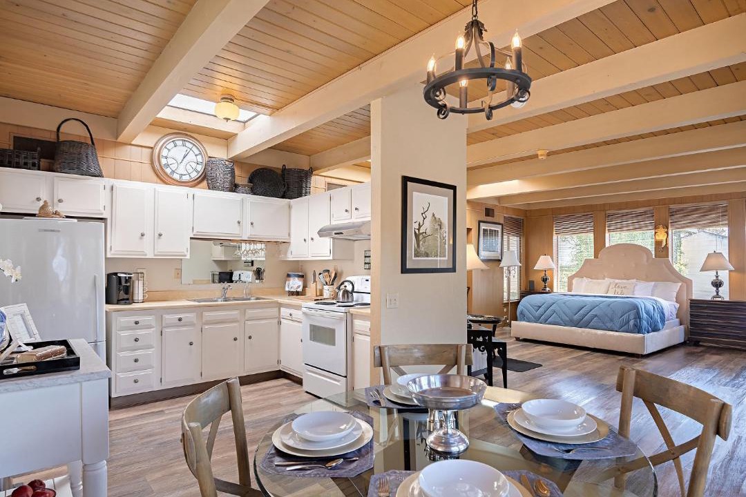 Photo of Livingroom in Northwest Carmel