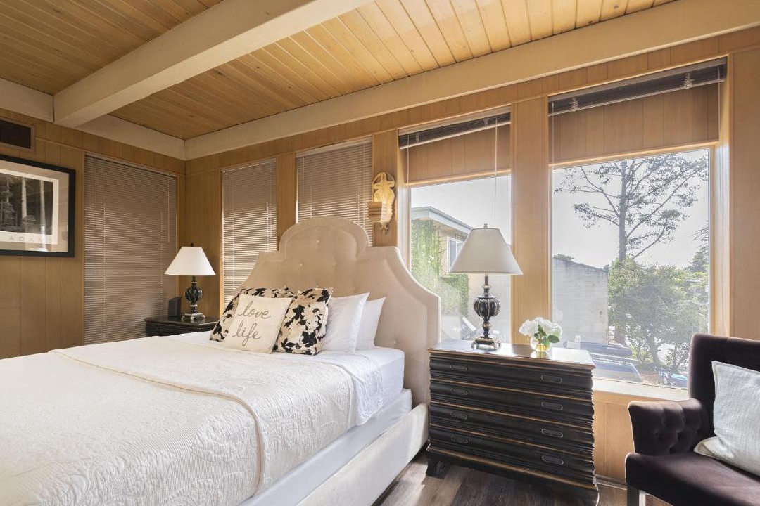 Photo of Bedroom in Northwest Carmel