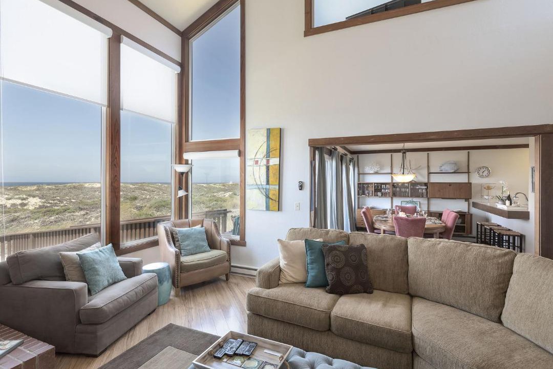 Photo of Livingroom in Castroville