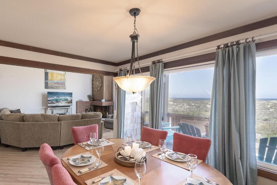 Photo of Livingroom in Castroville