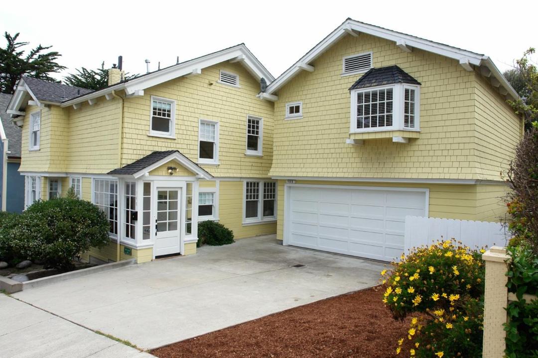 Photo of Buildings in Pacific Grove