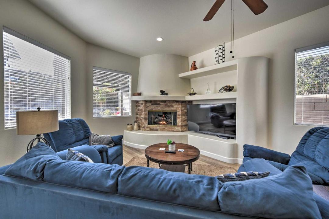 Photo of Livingroom in Bermuda Dunes