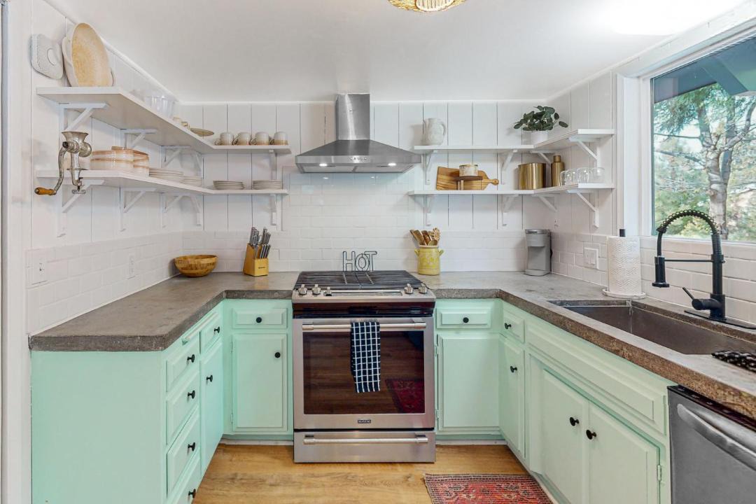 Photo of Kitchen in Lake Arrowhead