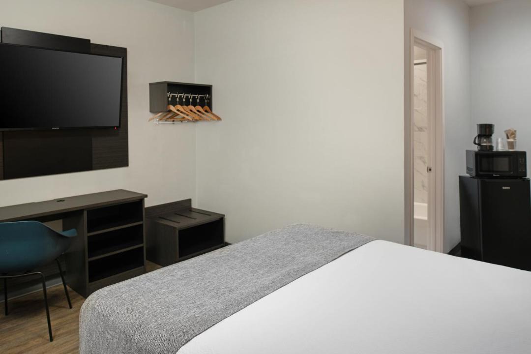 Photo of Bedroom in Barstow