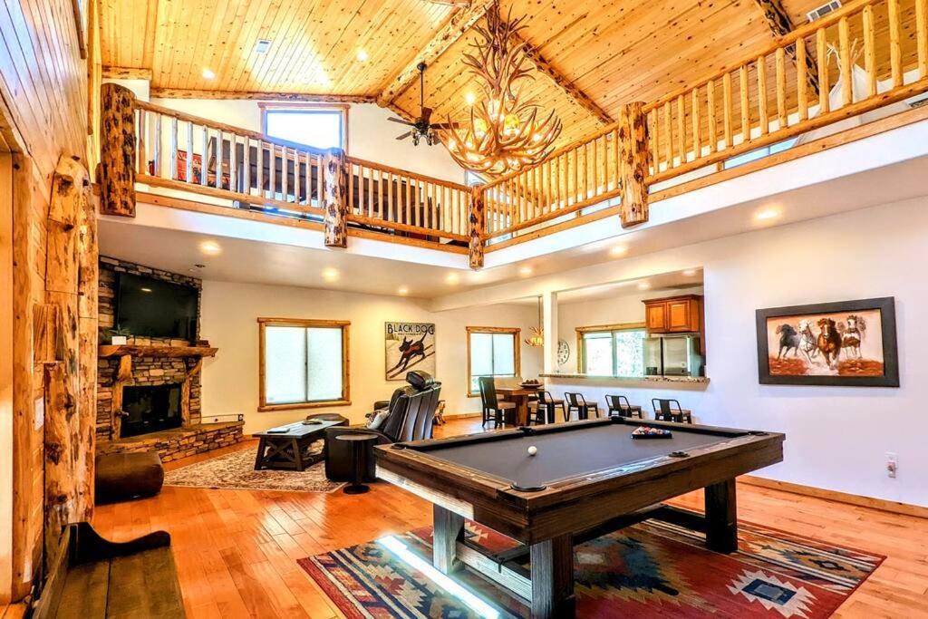 Photo of Livingroom in Meadowbrook Estates