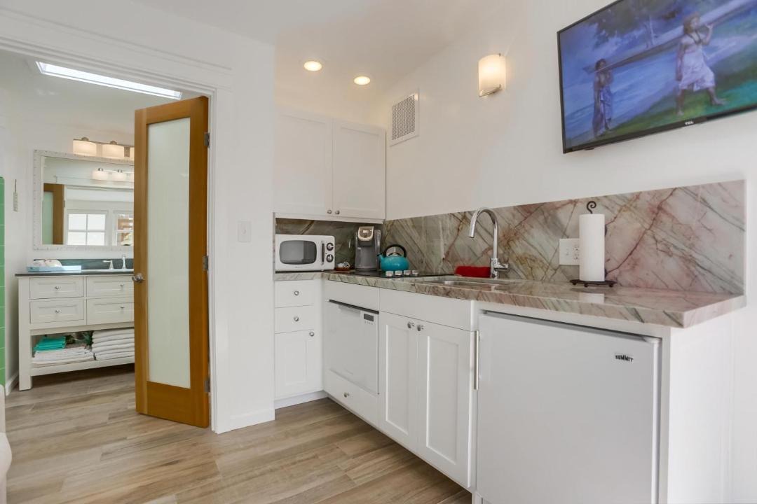 Photo of Kitchen in Beach Barber Tract