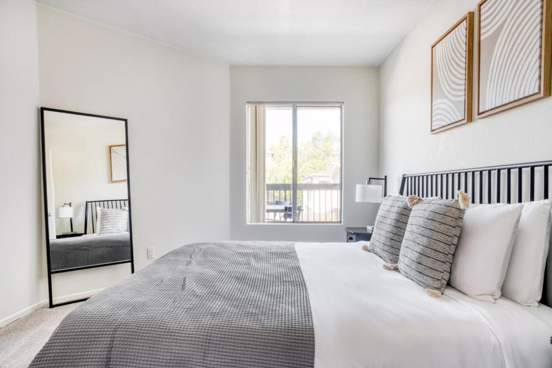 Photo of Bedroom in Pasadena