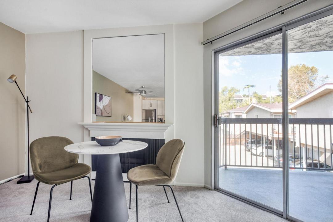 Photo of Livingroom in Pasadena