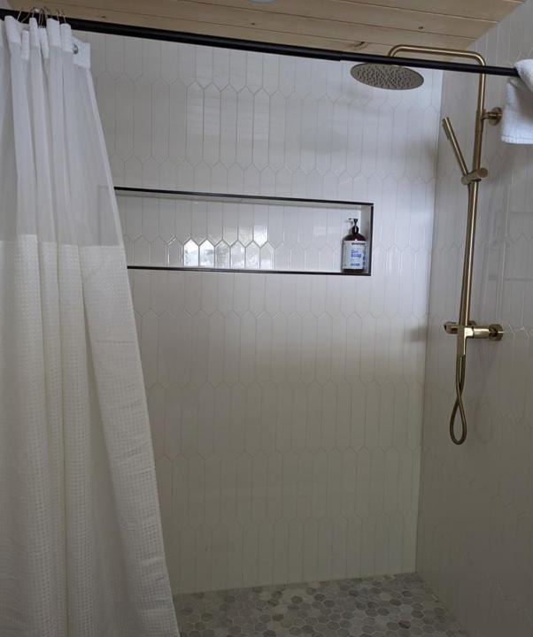 Photo of Bathroom in Strawberry