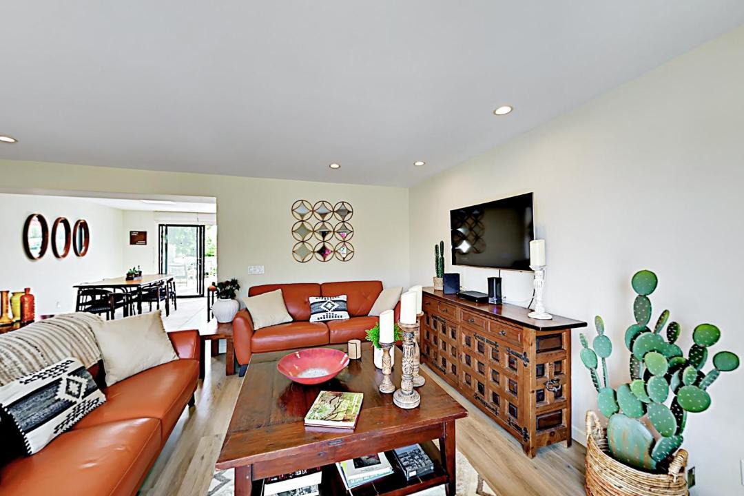 Photo of Livingroom in Araby Commons