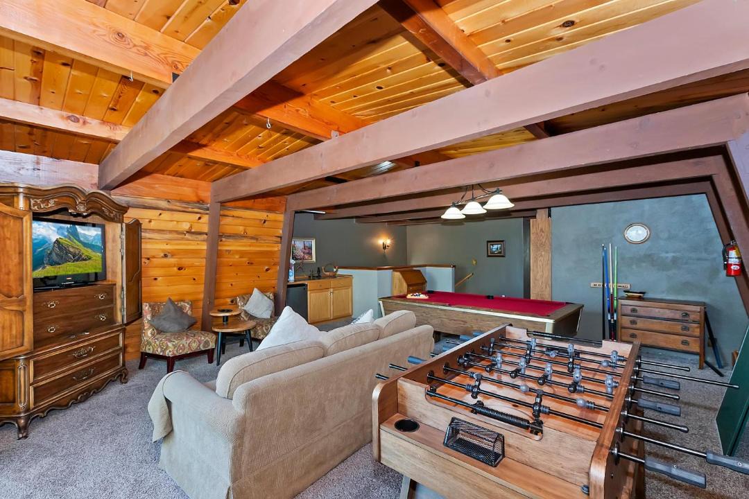 Photo of Livingroom in Upper Moonridge